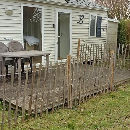 Luxueuze Stacaravan 4Pers Met Terras En Tuintje 布列登 外观 照片