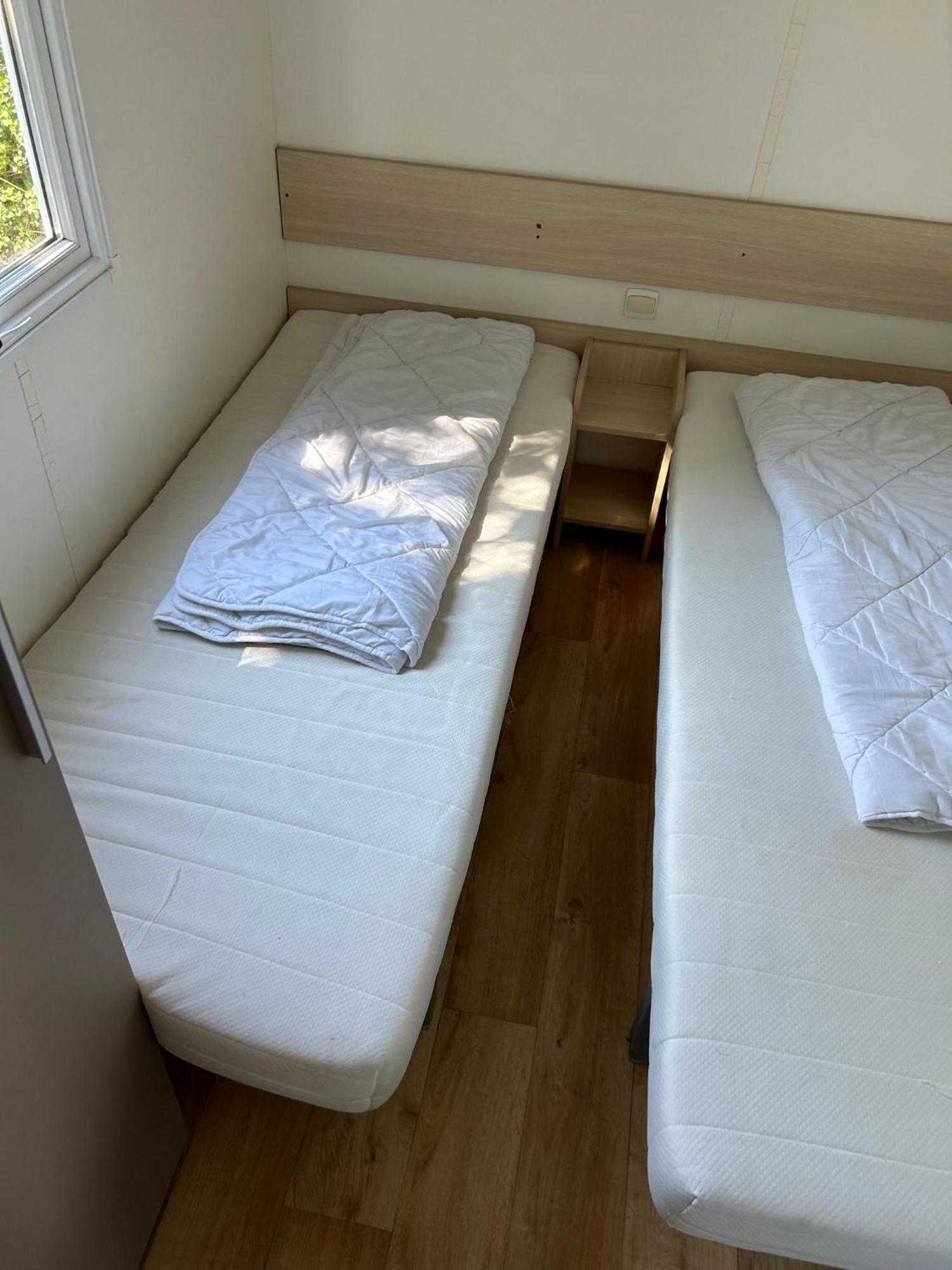 Luxueuze Stacaravan 4Pers Met Terras En Tuintje 布列登 外观 照片