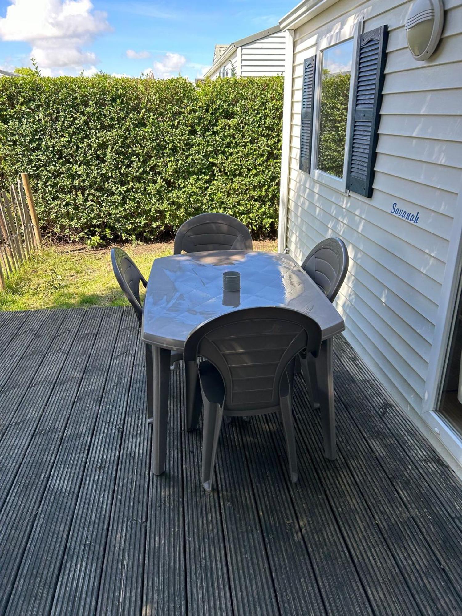 Luxueuze Stacaravan 4Pers Met Terras En Tuintje 布列登 外观 照片